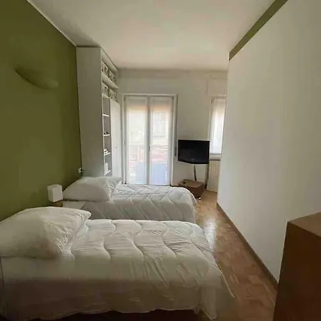 Grazioso Vicino Al Di Appartement Erba